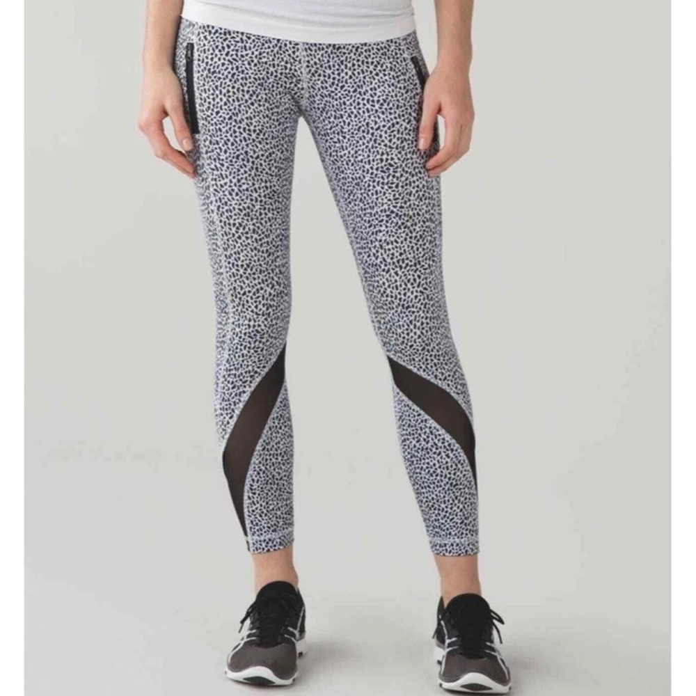 Lululemon Inspire Tight II (Mesh) Womenโs Mosaic White/Black Sz 6